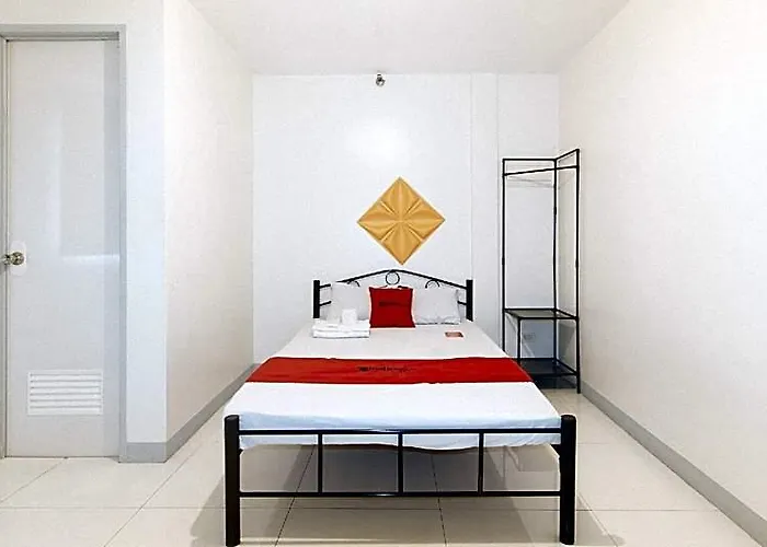 Reddoorz @ The Vjour Makati *
